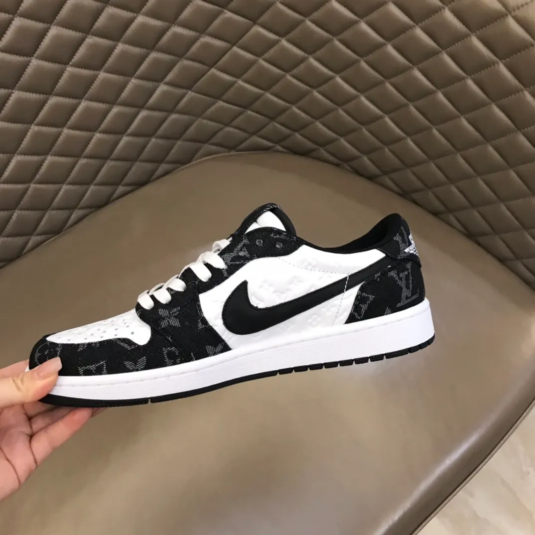 Men's shoes 💰p440 "*OUIS *UITTO* Nike" new original drawer box, co-branded low-top casual sneakers, this sneaker is completely made of denim canvas splicing leather, decorated with Louis Vuitton's iconic monogram and Damierl pattern with natural cowhide piping. The upper of this shoe combines LV’s most classic Monogram and Damier elements, giving it a sense of luxury and recognition! Size: 38-45